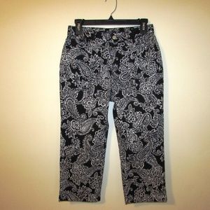 Chaps blk & white paisley capri jeans size 4 NWOT